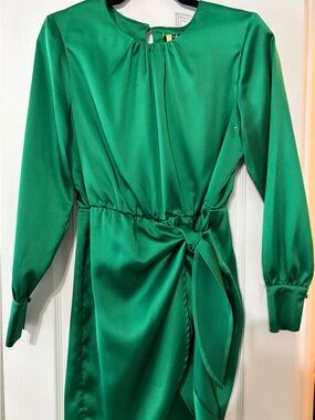 Versona Emerald Green Satin Cocktail Dress